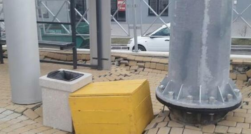 "Просто позор!": новороссийцы в шоке от "поплывшей" плитки на Мурата Ахеджака