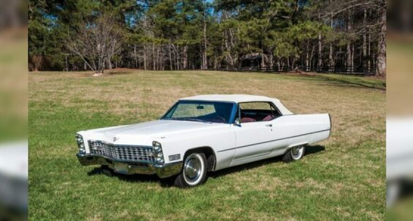 В Новороссийске продается самый дорогой в России ретромобиль: за авто планируют выручить 3,5 миллиона рублей