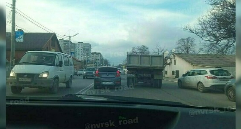 Автопарк Новороссийска пополнился тремя новыми автомобилями «Камаз»