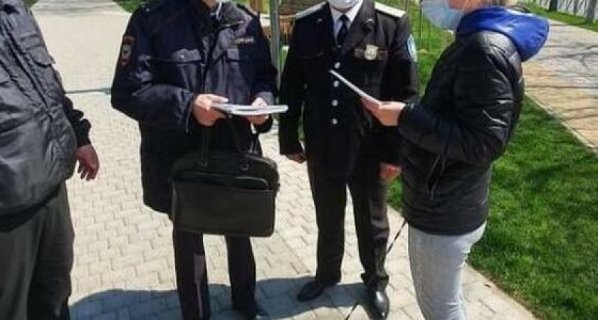 Чтобы не допустить массовых гуляний в новогодние праздники, улицы Новороссийска будут патрулировать полицейские и казаки