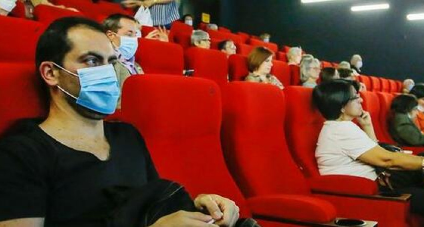 Кинотеатры разрешат заполнять на 30 процентов: на Кубани продлен режим повышенной готовности, с некоторыми послаблениями