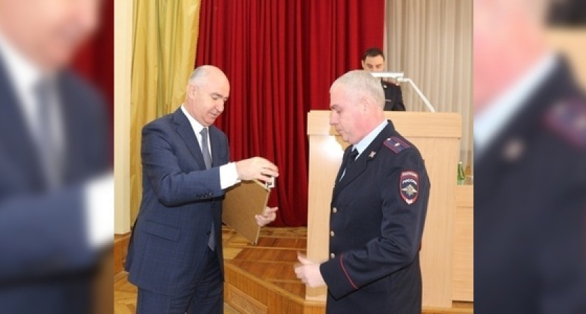 В Новороссийске  двум лучшим участковым уполномоченным полиции вручены ключи от квартир