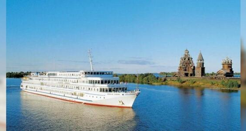 Речные круизы по России: куда поехать, что посмотреть и как выбрать теплоход