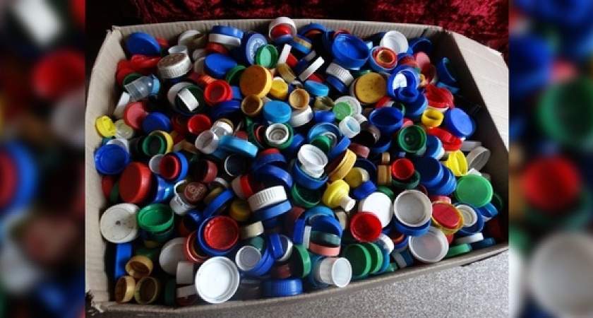 Новороссийцам предлагают сдать пластмассовые крышки от бутылок в благотворительных целях