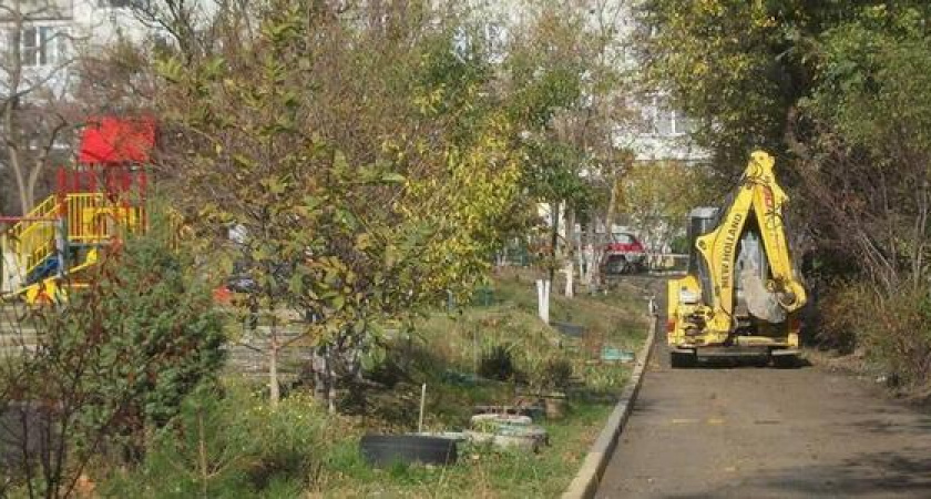 Более 6 млн рублей потратят на проектно-изыскательные работы по благоустройству 14 дворов Новороссийска: адреса объектов