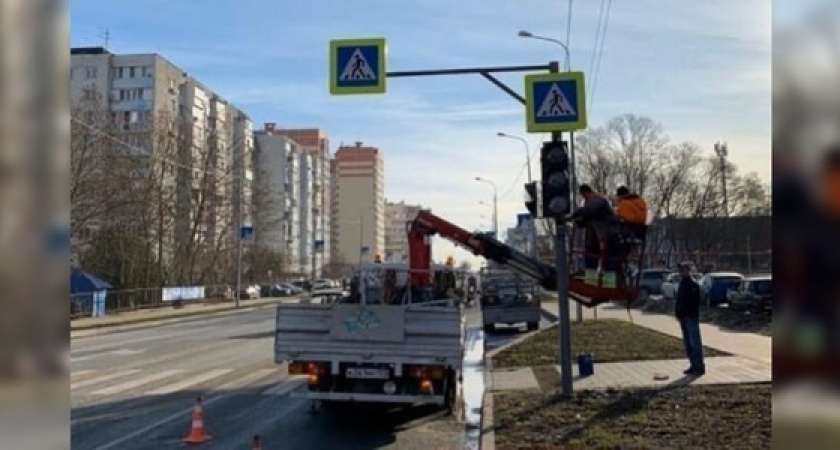 В районе «Мамайки» устанавливают новый светофор. Автолюбителям Новороссийска стоит быть аккуратнее