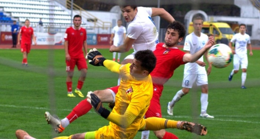 Новороссийский "Черноморец" закрепился на третьем месте