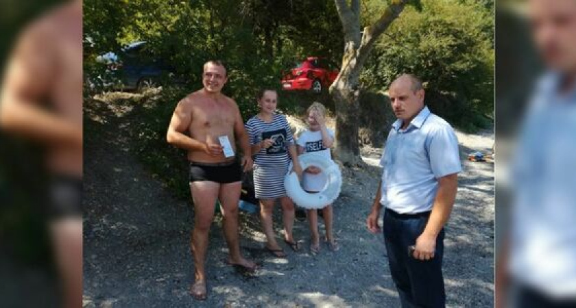 «Купаться запрещено»: под Новороссийском на отдыхающих составили протоколы за купание в озере Абрау