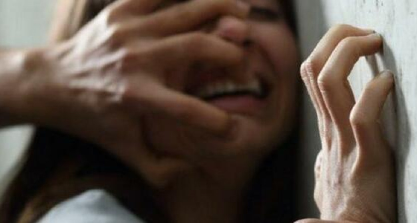 В Новороссийске рецидивист едва не надругался над девушкой на глазах ее парня