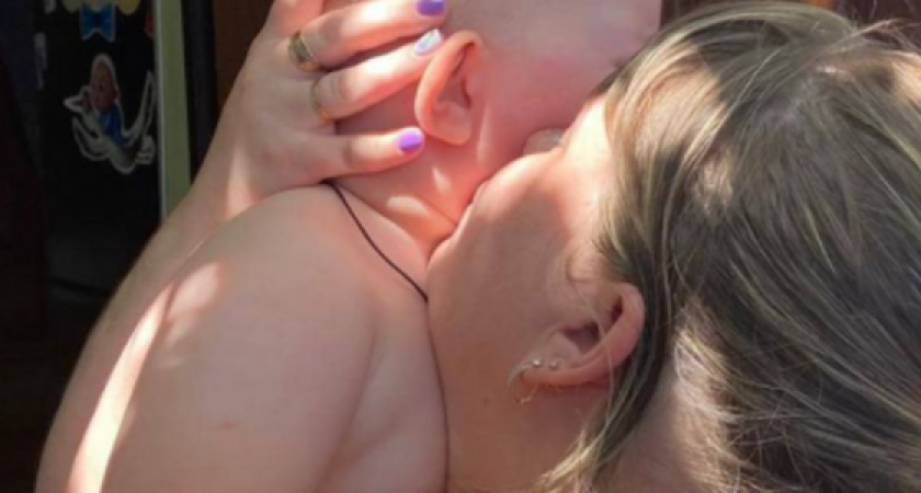 Новороссийские спасатели помогли маме попасть домой к малышу