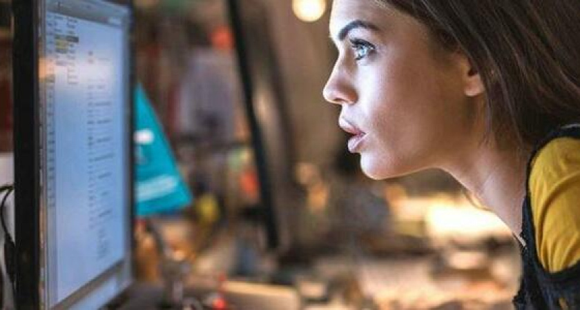 В соцсетях летят комментарии с матами и оскорблениями: новороссийцы подозревают, что к этому может быть причастна одна из чиновниц