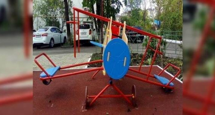 В Новороссийске отремонтируют практически все детские площадки: в каждом районе города их около двухсот