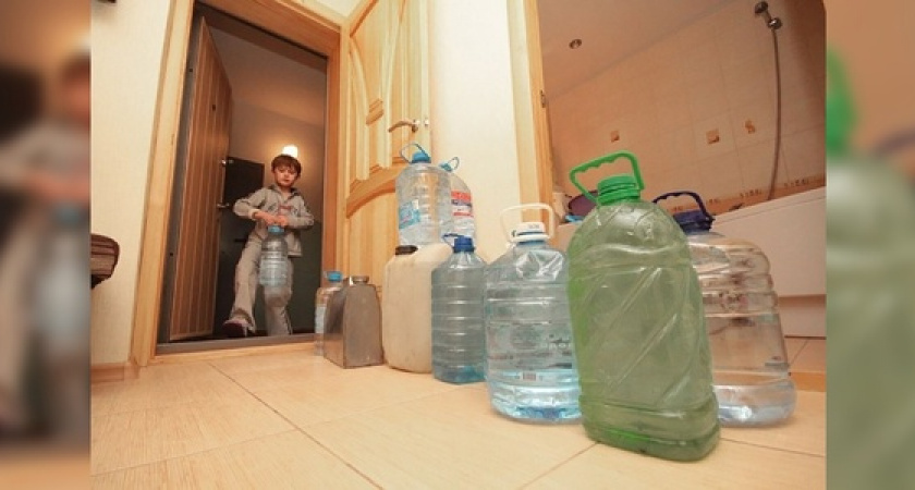 Завтра снизят подачу воды в квартиры новороссийцев: адреса