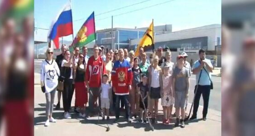 «Все наши обращения в различные инстанции разбивались о стену бюрократии и равнодушия»: жители Новороссийска сняли видеообращение к президенту о недостроенном спорткомплексе