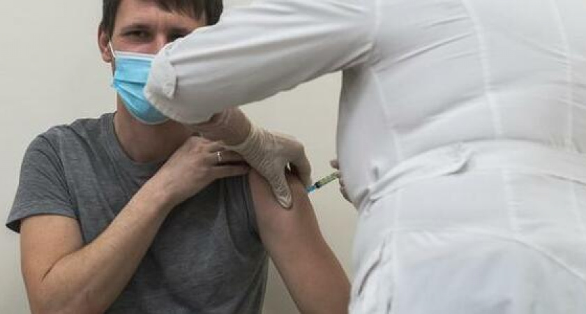 В Новороссийске открылся первый выездной пункт вакцинации против коронавируса в ТЦ «Южный пассаж»