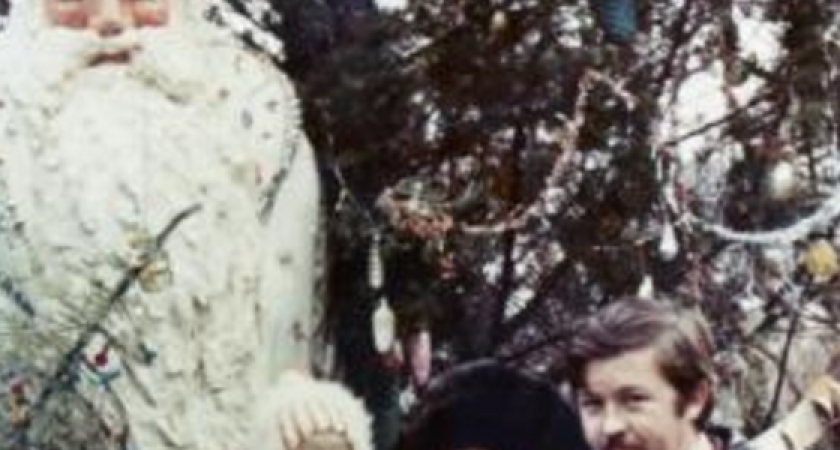 Новый Год в Новороссийске в советские времена: фото у городской елки, детские утренники и корпоративные застолья