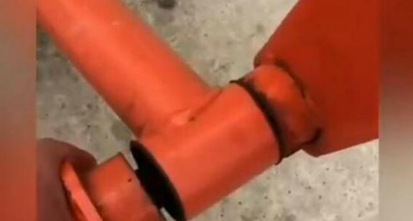 «Чтобы люди сломали себе ноги!» - новороссиец возмущен состоянием спортплощадки в Мысхако