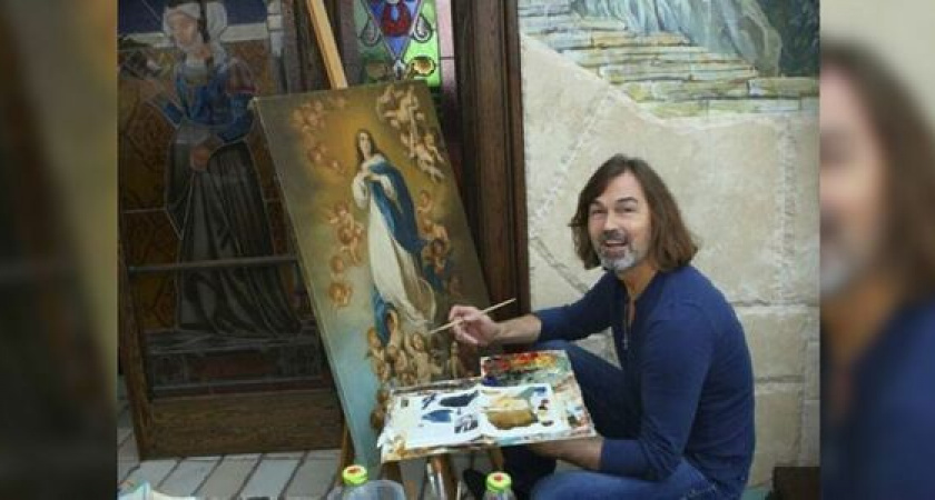 В Новороссийске проходит персональная выставка Никаса Сафронова «Весна впечатлений»