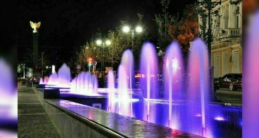 Новую инсталляцию из «Снежинок», шаров и гирлянд создадут в Новороссийске. Но ее стоимость может не понравиться жителям города