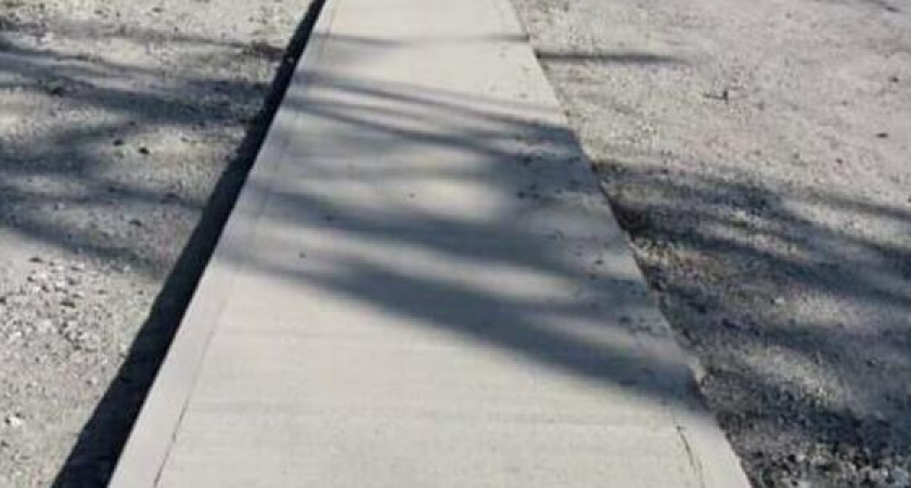 Прокуратура Новороссийска помогла сделать дорожку к школе в поселке Верхнебаканский