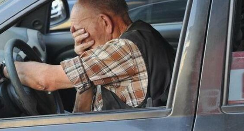 Исповедь таксиста из Новороссийска: "Дали 50 рублей, забрали сдачу 27. Мне было стыдно"