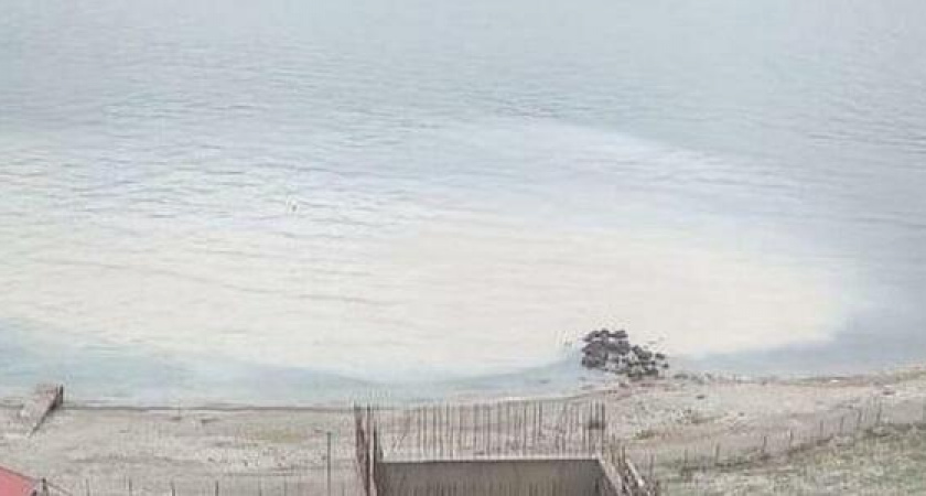 Виновника сброса стоков в Новороссийскую бухту в районе парка Фрунзе оштрафуют