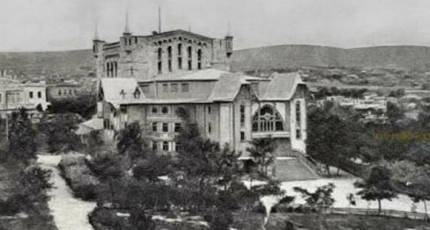 20 ретрофото и мрачная история парка имени Ленина в Новороссийске: от царского сада до немецкого кладбища