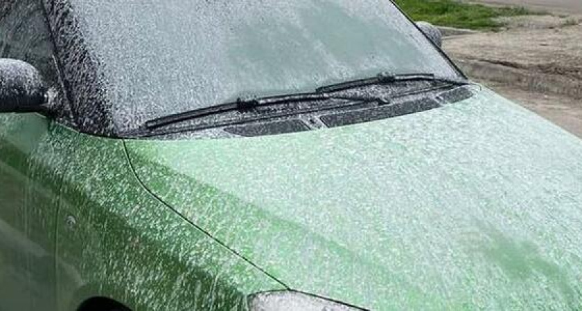 В Новороссийске автомобиль облили известью