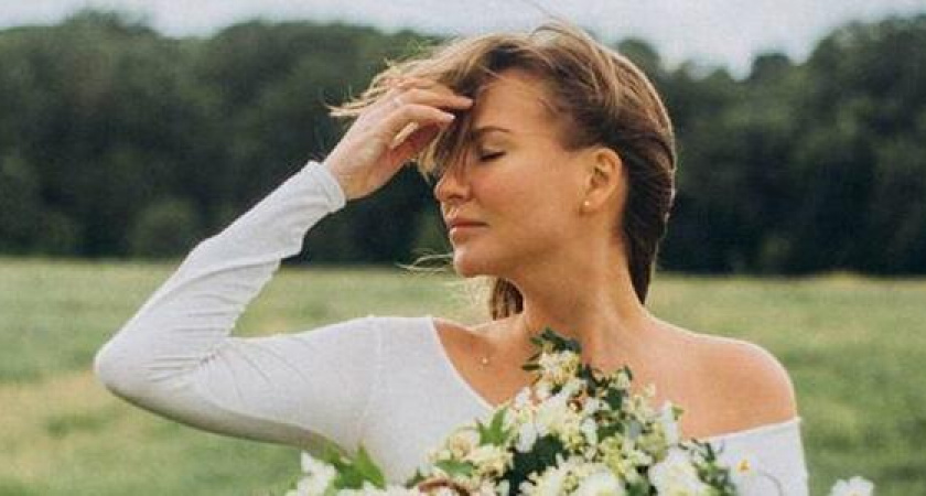 «Так будет не всегда. Светлая лирика»: поэтесса Ах Астахова выступит для гостей Абрау-Дюрсо с новой программой