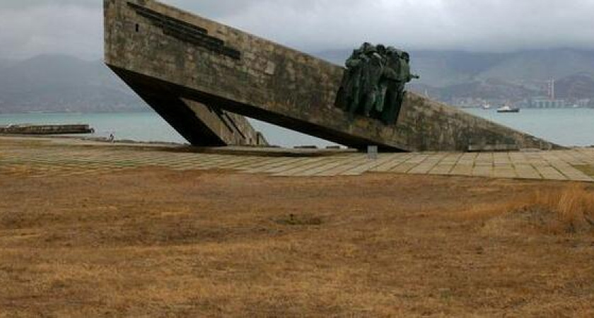 "Она унизила своим поведением людей пожилого возраста!": в музее на Малой Земле разразился скандал с сотрудницей и посетителями