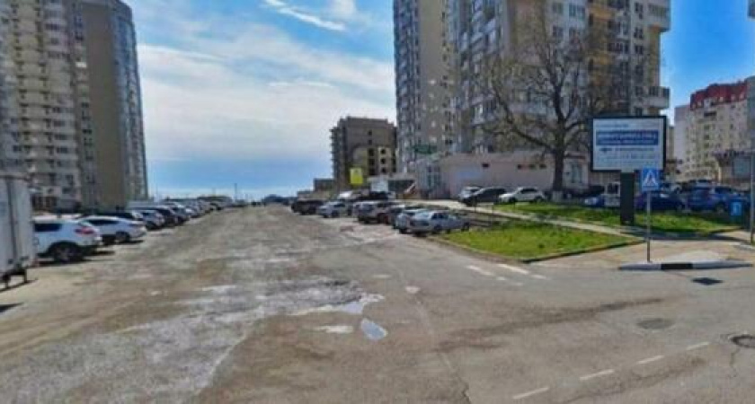 6 миллионов за 400 метров дороги. В Новороссийске отремонтируют полотно в Южном районе