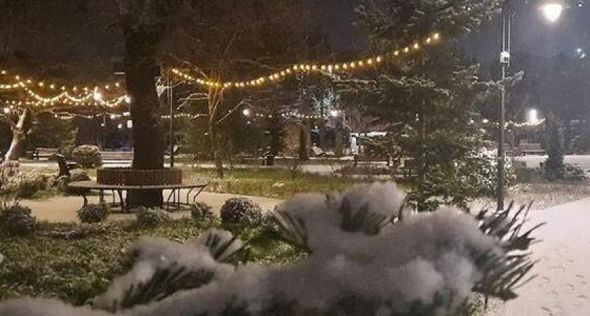 «Под белым покрывалом января»: 15 сказочных фото заснеженного Новороссийска