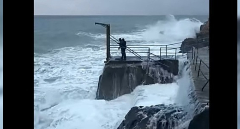 "Тела погибших вытащили через два часа, сердце дочери еще билось...": родственница погибших в Крыму новороссийцев рассказала шокирующие подробности гибели своих родных