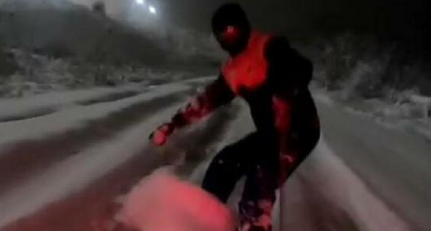 Сноубординг и покатушки на покрышке: экстремальные развлечения новороссийцев на снегу