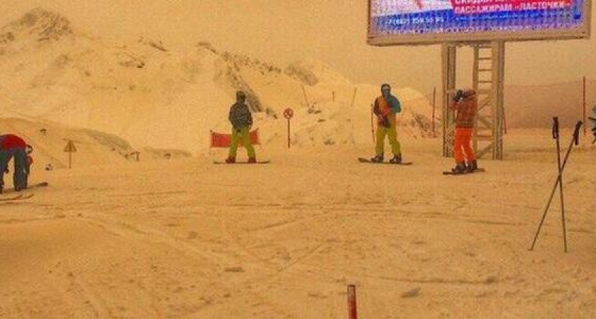 Марсианские пейзажи: Красную Поляну засыпало песком из Сахары – 10 апокалипсических снимков