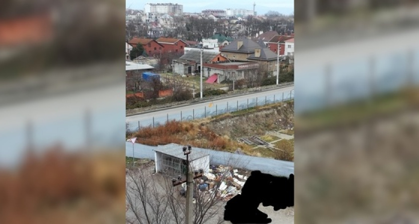 Новороссийцы жалуются на недостаток мусорных контейнеров в частном секторе