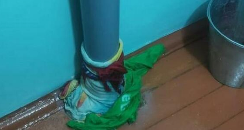 В Новороссийске затопило девятиэтажку: во время залпового ливня прорвало ливнесток, вода попала в электрощитовую. Кто виноват?