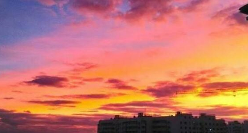 Рыжие облака вызывают опасения у жителей Новороссийска