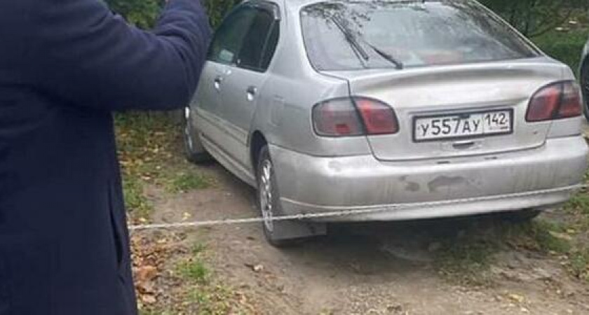 Администрация Новороссийска объявила войну любителям парковаться на газонах