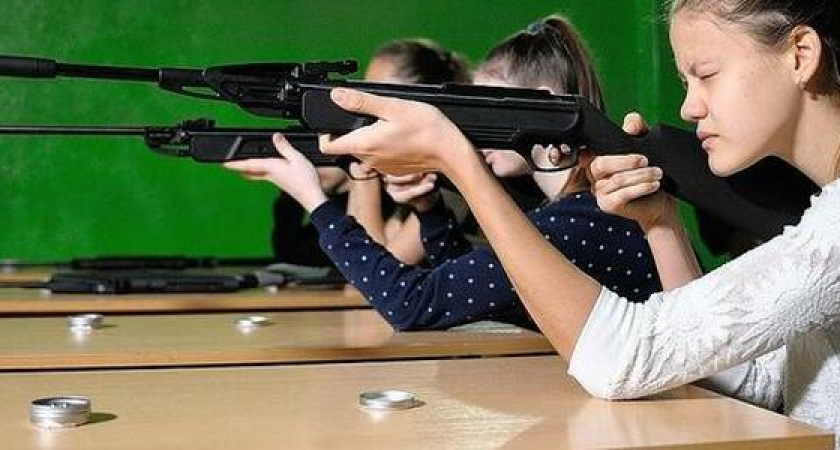 «Холодно, сыро, отопления нет»: власти Новороссийска пообещали обустроить зал для занятий пулевой стрельбой