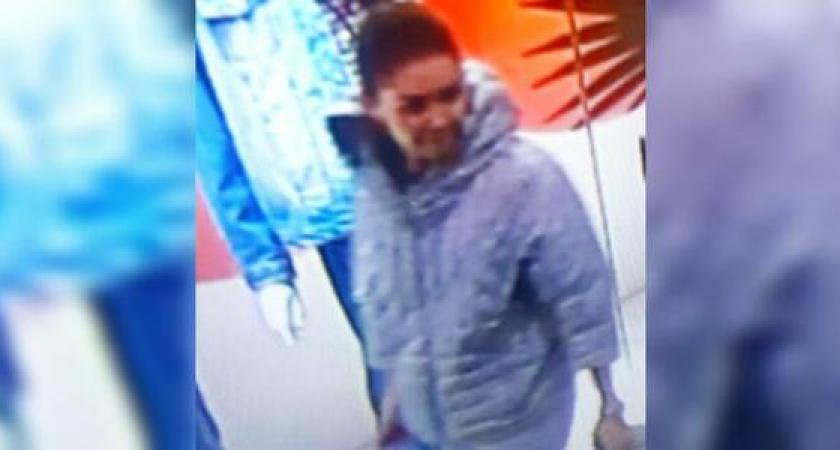 Сотрудники полиции Новороссийска разыскивают женщину, которая украла «Айфон»