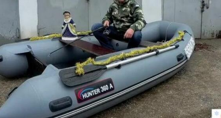 Рыбаки «благодарят» мэра Новороссийска за закрытие лодочного спуска и поздравляют  с Новым Годом