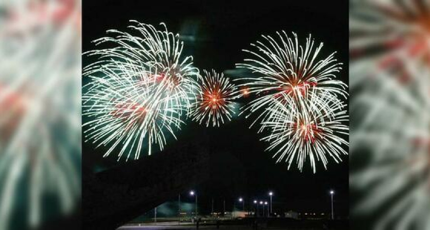 В Новороссийске в День Победы прогремел праздничный салют