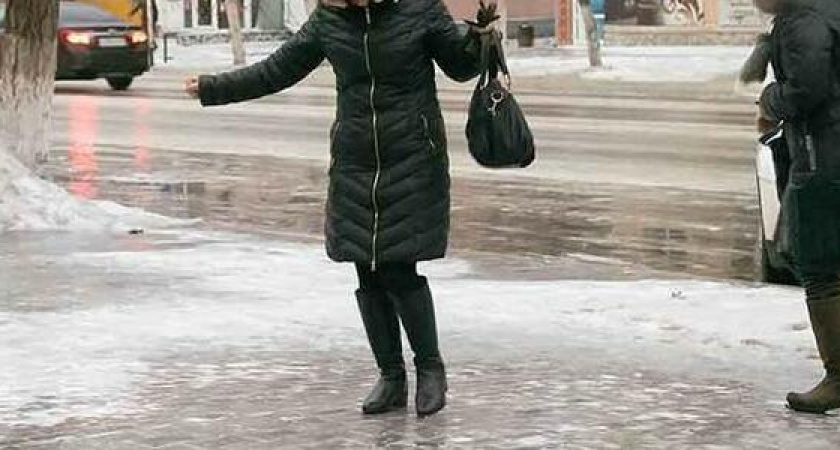 Штормовое предупреждение: в Новороссийске ожидаются сильные осадки в виде мокрого снега и гололед