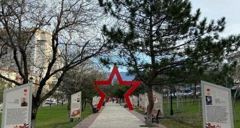 «Позор, а не аллея!»: новороссиец нашел грубые ошибки в биографиях героев войны на пилонах в сквере «75-летия Победы»