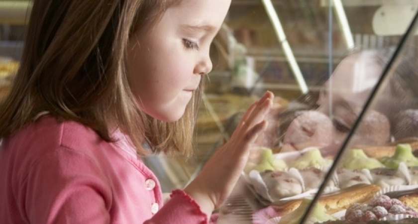 До конца года в России могут подорожать сладости