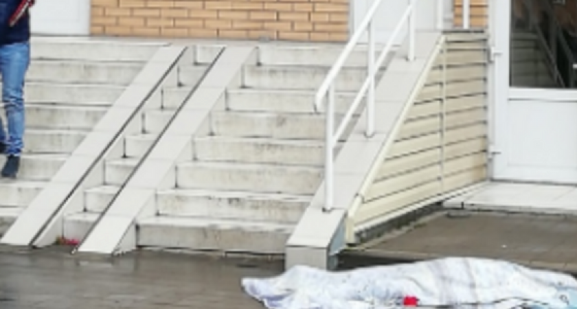 «Никогда не забуду цвет твоих глаз»: 10-летняя девочка, выпавшая с балкона в Новороссийске, оставила предсмертную записку