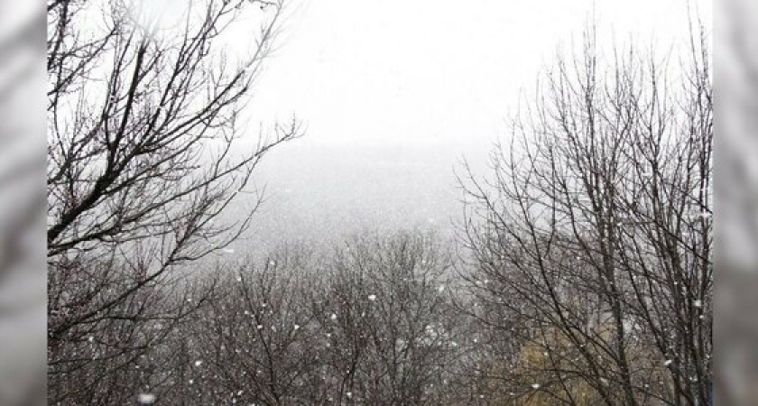 Сегодня днем в Новороссийске и пригороде неожиданно пошел снег