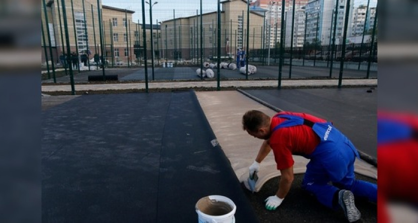 Глава Новороссийска Игорь Дяченко совершил объезд строящихся объектов социальной сферы