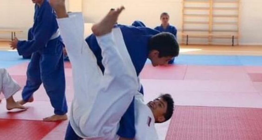 Под Новороссийском в поселке Верхнебаканском открыли новый спорткомплекс